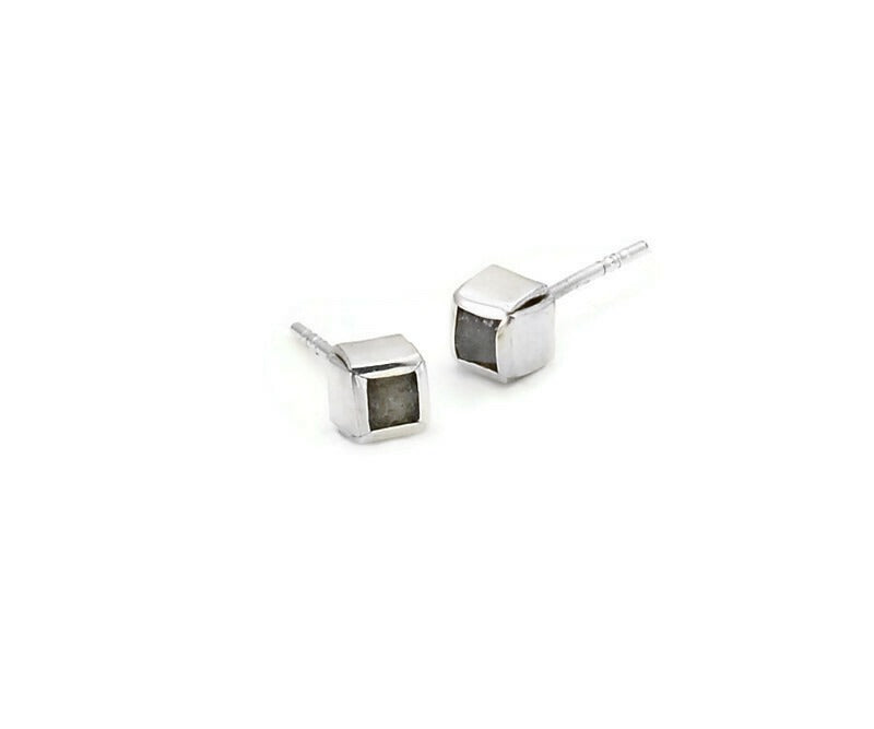 Ohrstecker Silber mit Rohdiamant