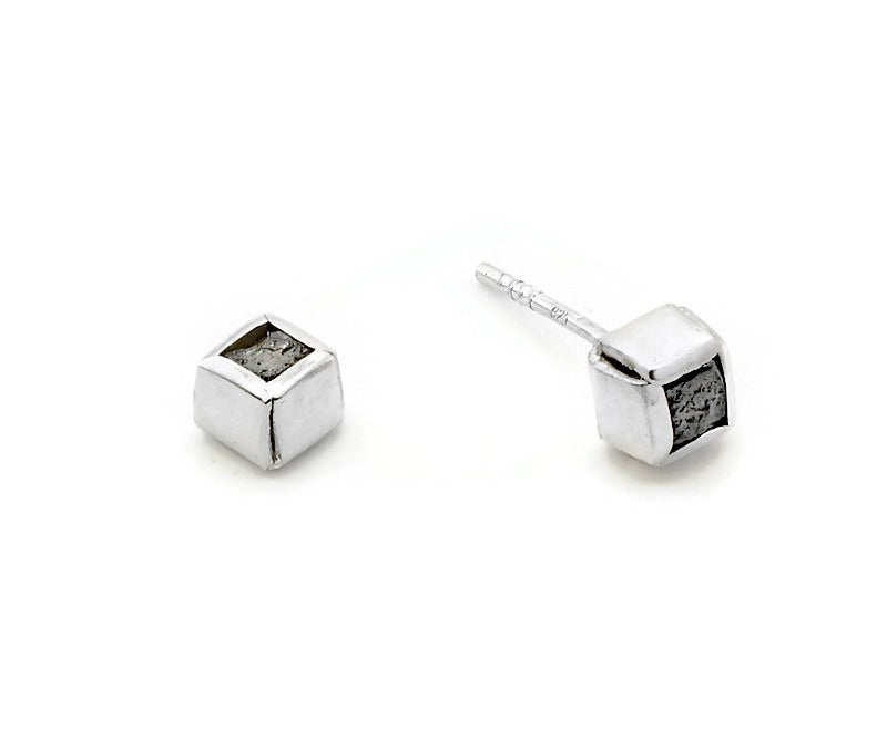 Ohrstecker Silber mit Rohdiamant