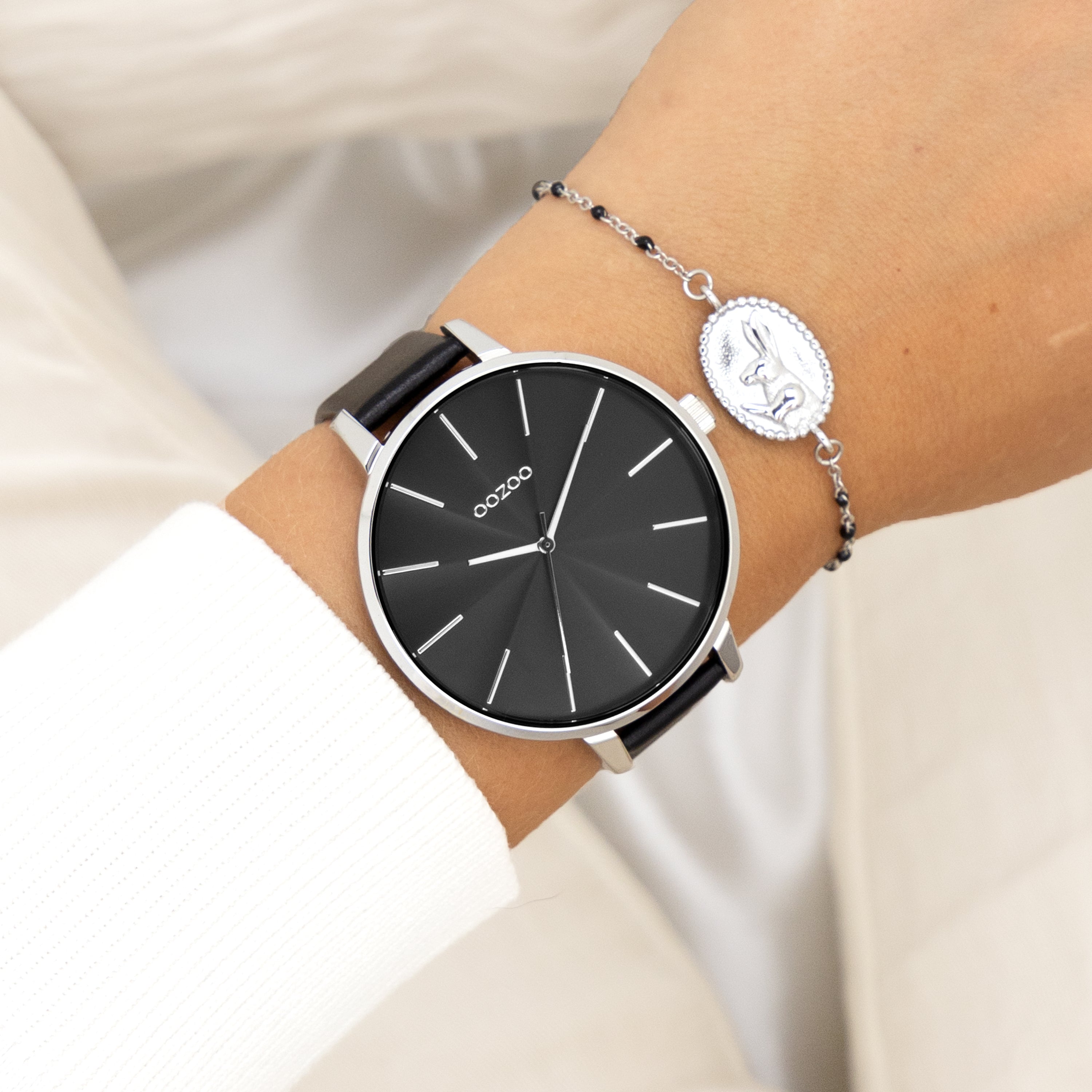 OOZOO Timepieces C11258 Silberfarben mit Schwarz