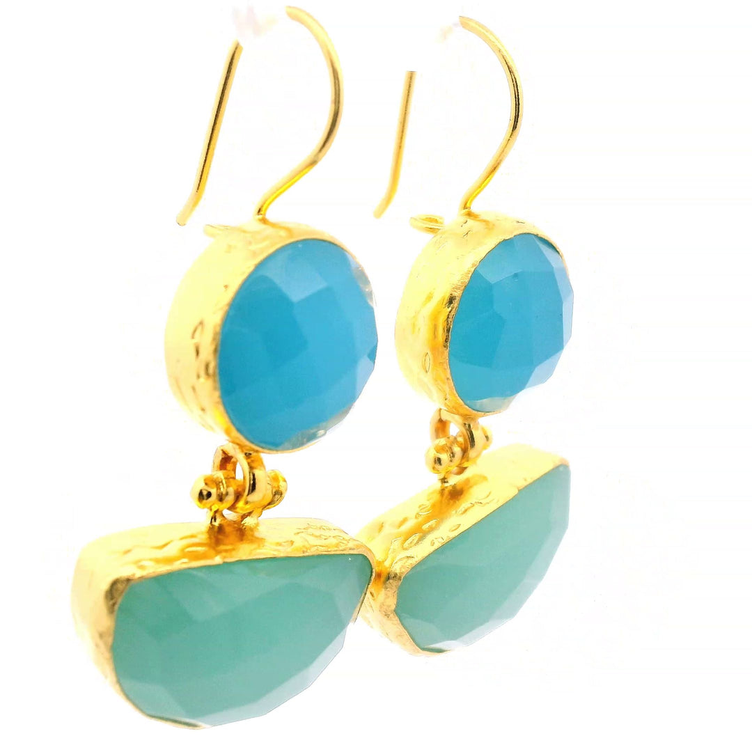 Ohrring aus Messing, vergoldet, Aquachalcedon und blauer Chalcedon
