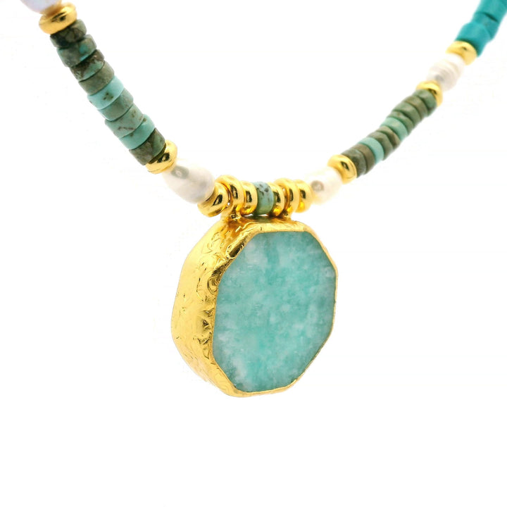Kette aus Messing vergoldet, Chalcedon, Türkis und Suesswasserperle