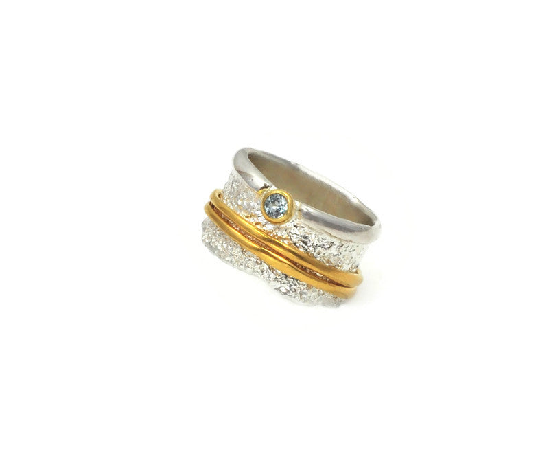 Ring Silber vergoldet und Sky Topas, Gr. 58