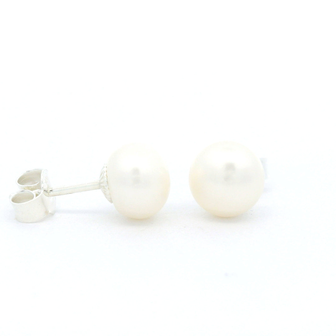 Süsswasserperle Button und Silber Stecker, 7 bis 8 mm - AAAA Qualität
