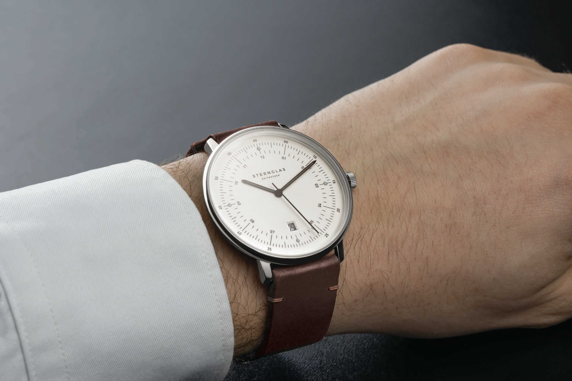 Hamburg silber/ mattiert silber / Vintage Mokka - 42 mm Quarz