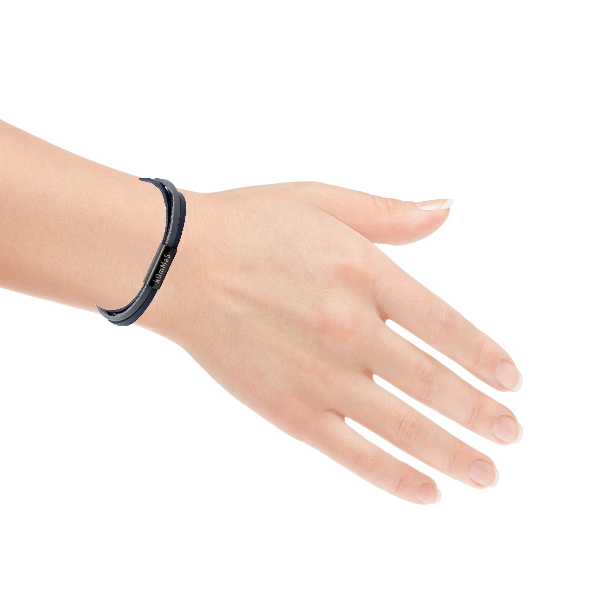Ossi-e kOmMa5 einfach gewickeltes Armband