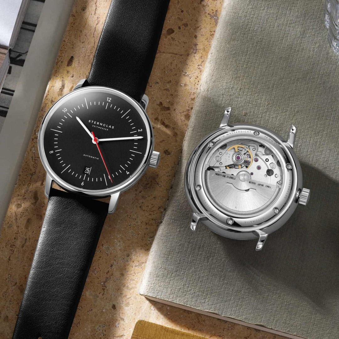 Naos Automatik schwarz rot silber / Premium 20 mm