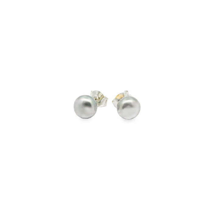 graue Süsswasserperle Button und Silber Stecker, 6 mm - AAAA Qualität