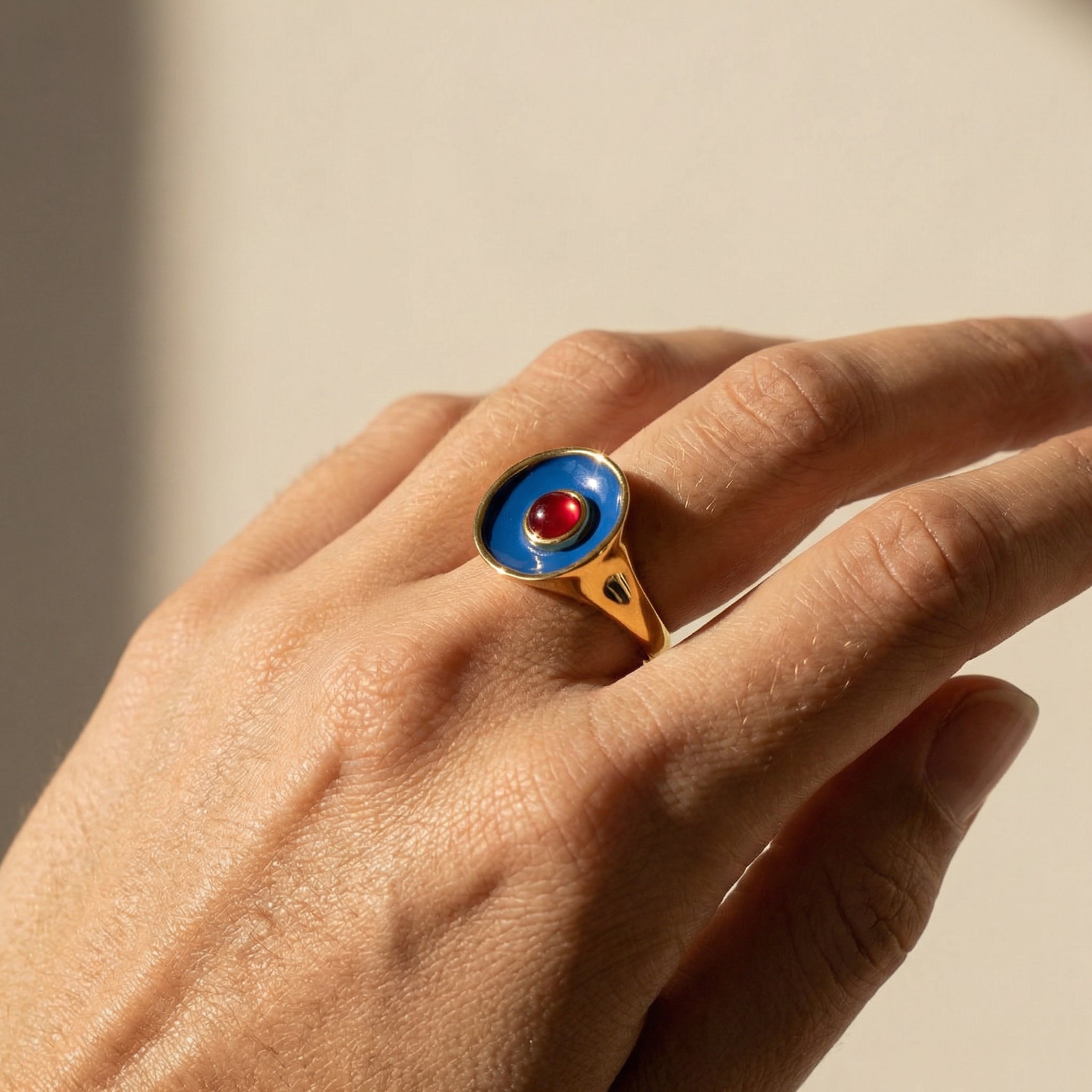 Ring Messing vergoldet Emaille Quartz blau rot