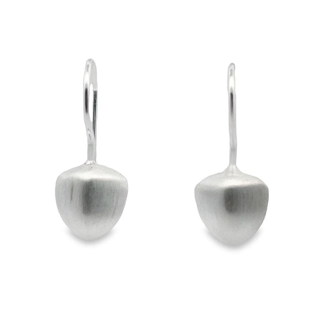 Orecchini in argento opaco