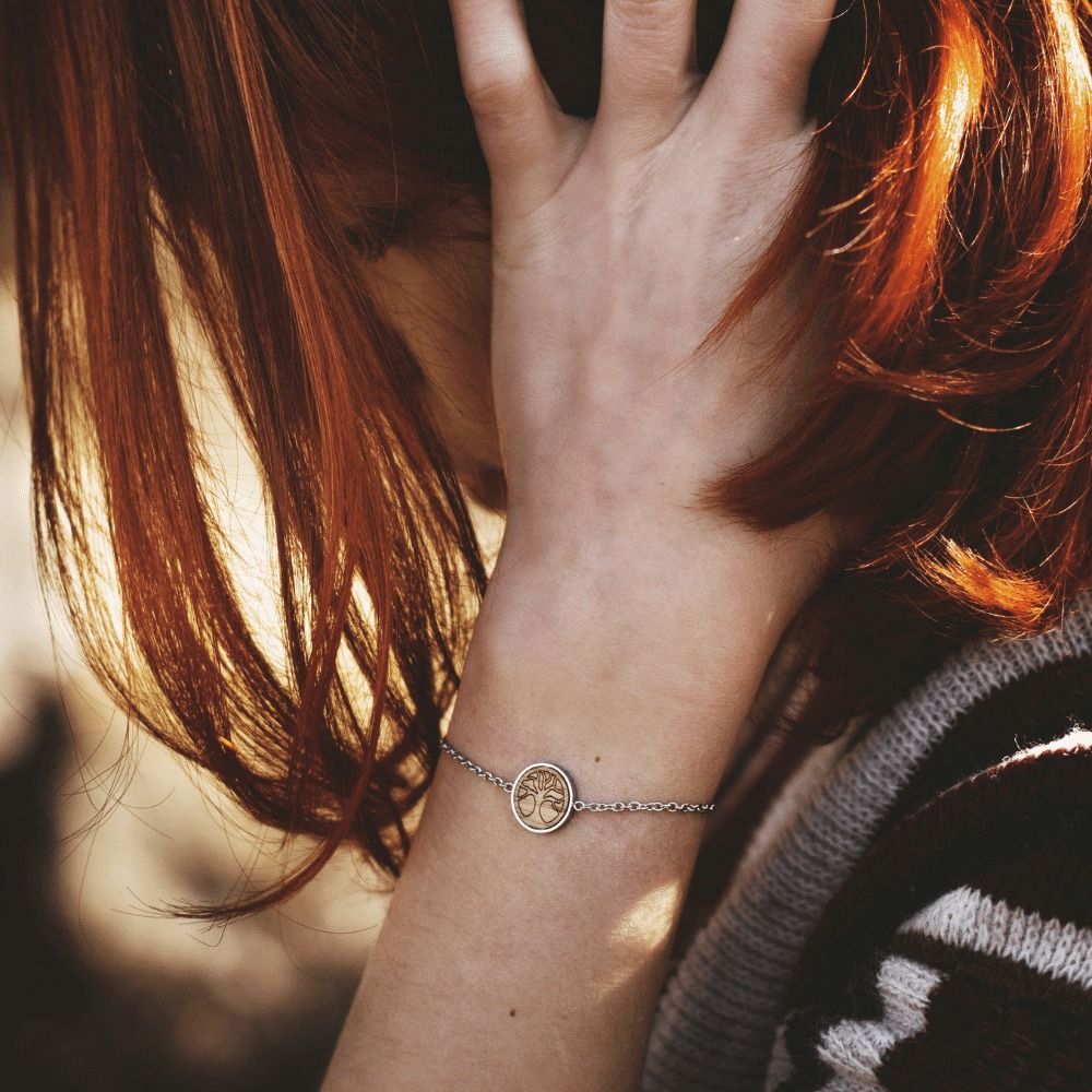 Baum des Lebens Armband Skyla aus Edelstahl und Nussholz
