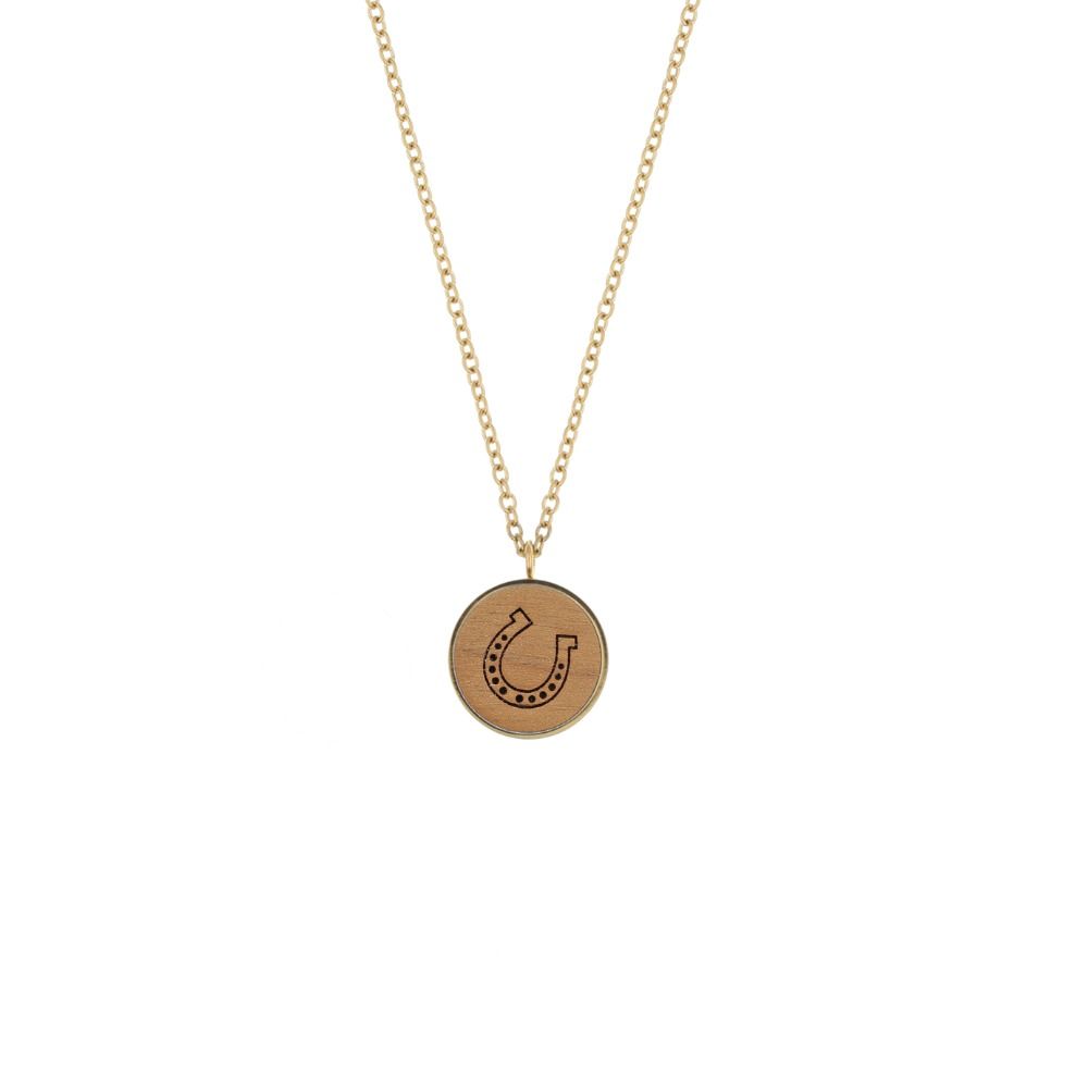 Collana a ferro di cavallo Skyla Gold realizzata in acciaio inossidabile placcato oro e legno di noce