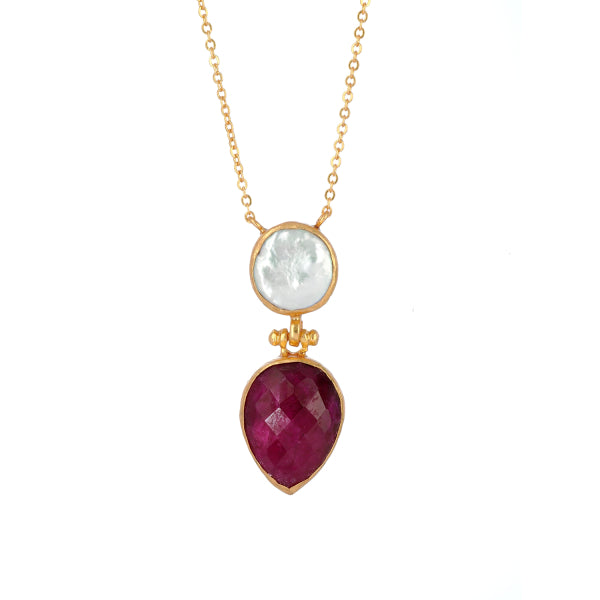 Kette aus Messing vergoldet, Rubin und Barockperle