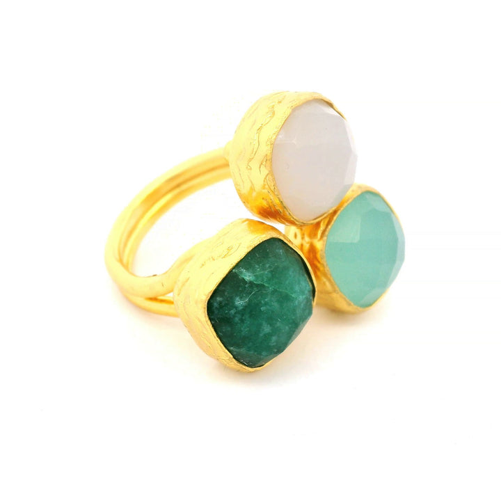 Ring Messing vergoldet mit grüner Jade, Chalcedon und Aquachalcedon