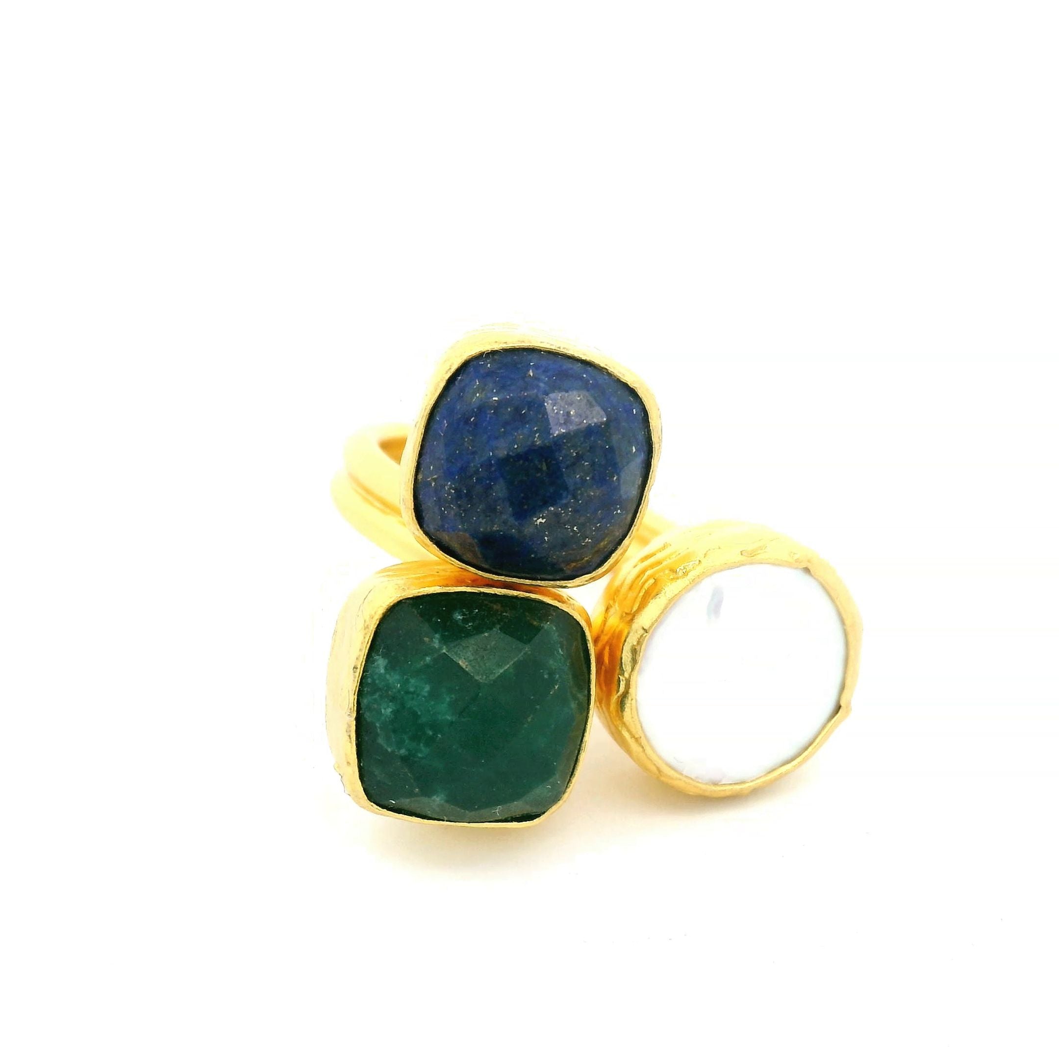 Ring Messing vergoldet, grüne Jade, Barockperle und Lapislazuli