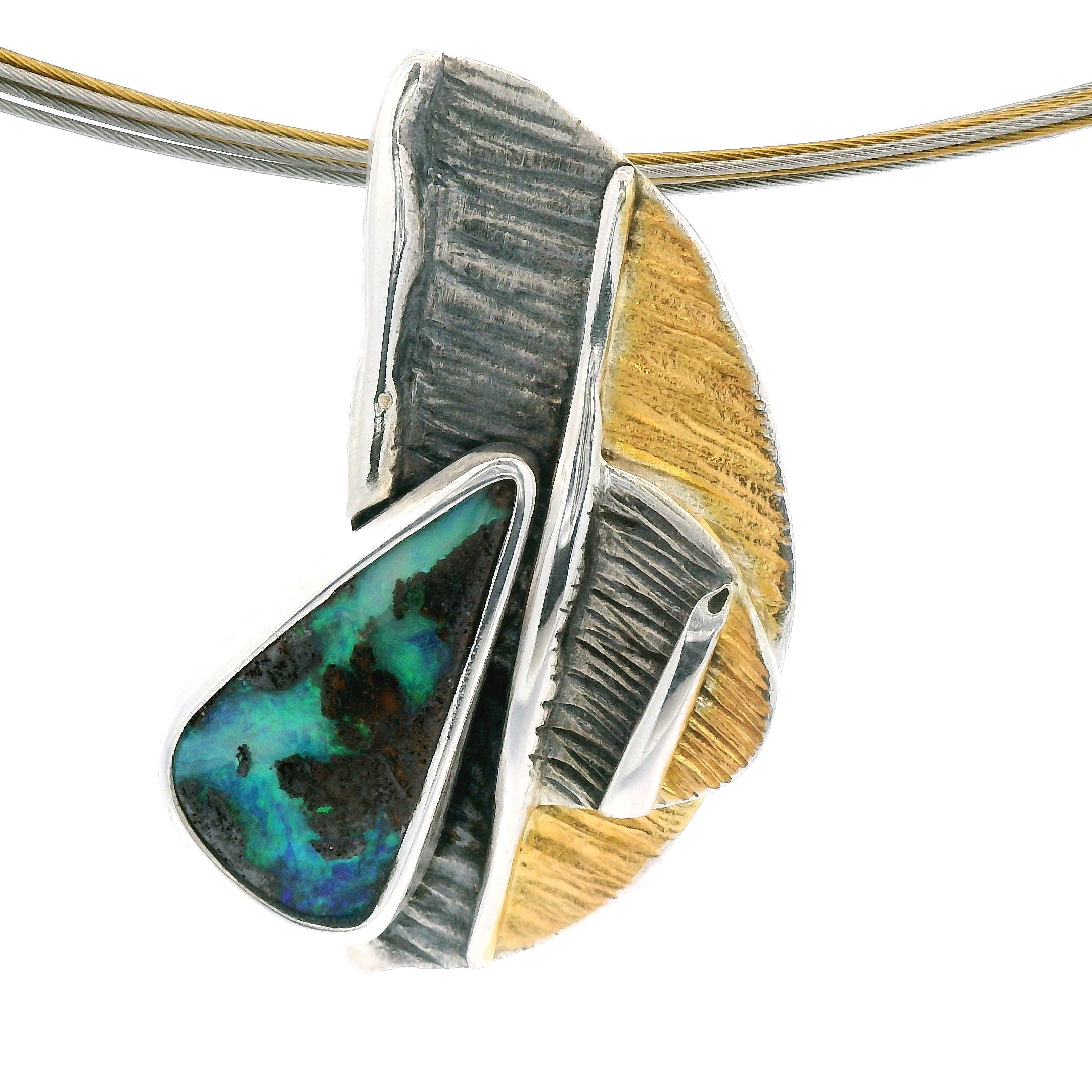 Boulder-Opal Anhänger, Silber, Silber geschwärzt und Silber vergoldet