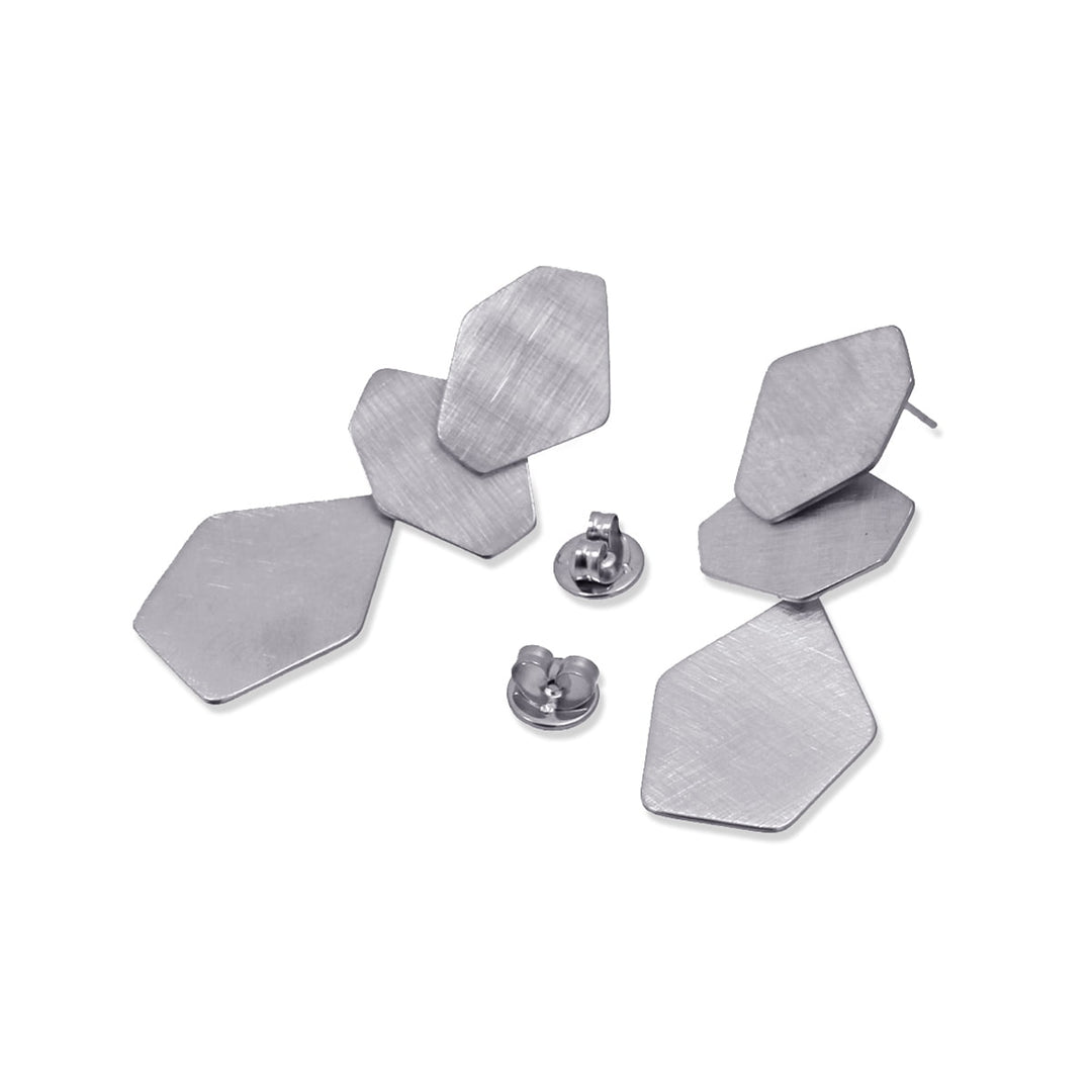 EARRING MADE WITH WEDGE-SHAPE PIECES BRUSHED EFFECT