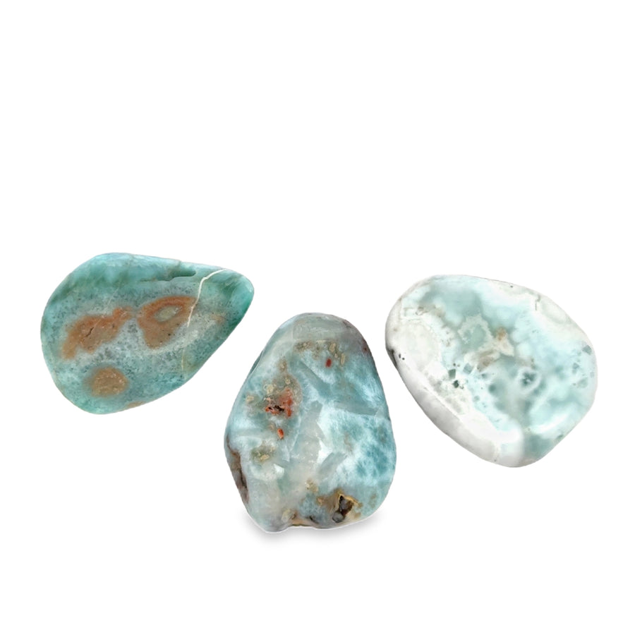 Larimar Trommelstein, seitlich gebohrt