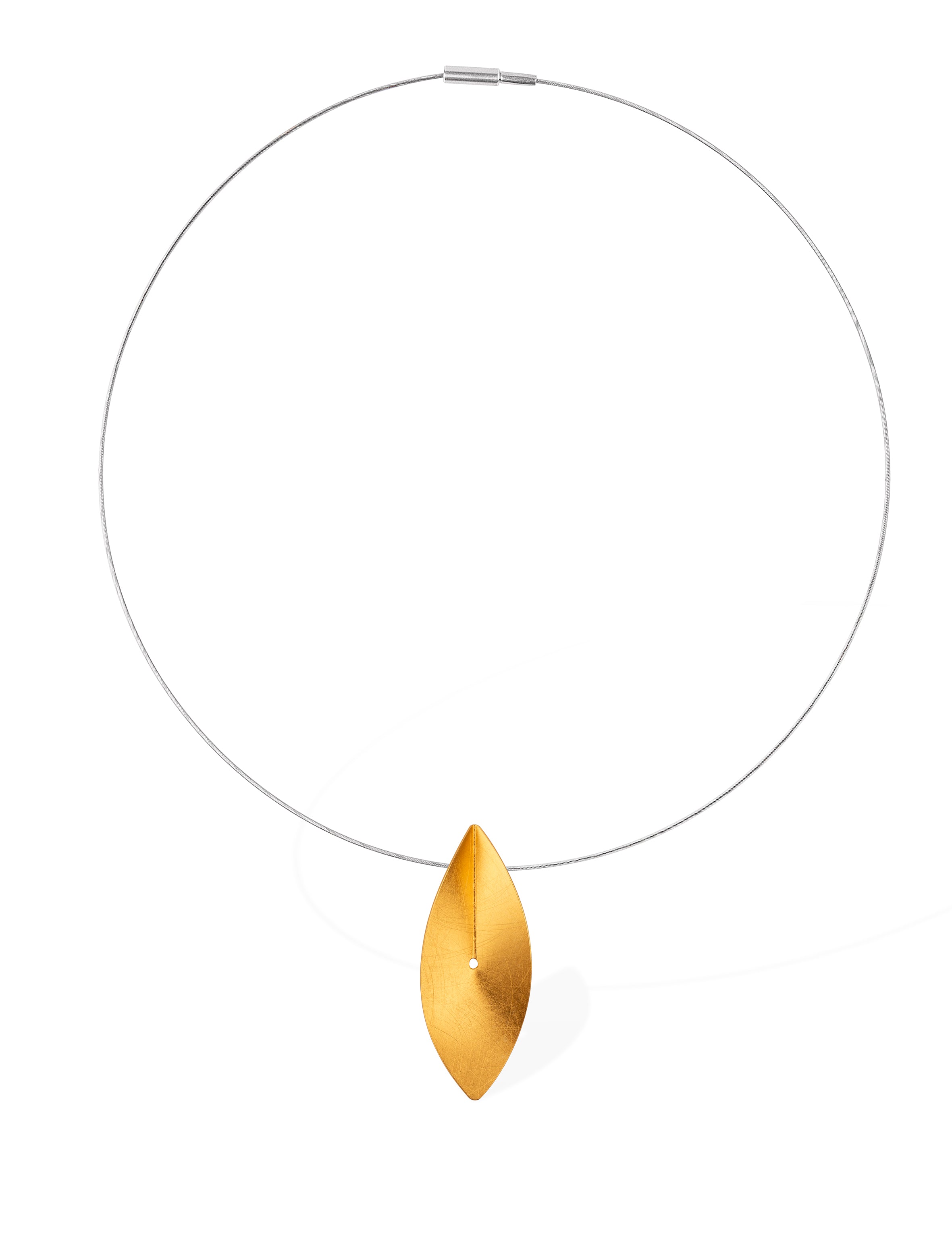 Collier mit Silberanhänger, vergoldet