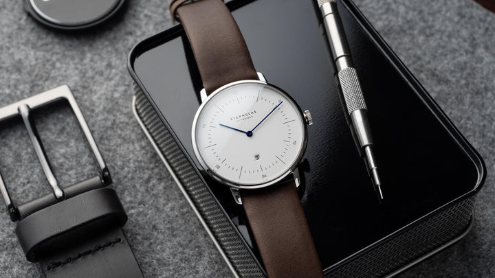 Naos XL weiss silber / Premium dunkelbraun - 42 mm Quarz