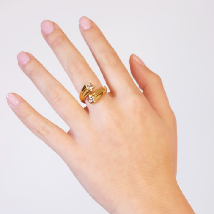FUNDAMENTALS COLLECTION WITH A TWIST RING MODEL 1 Size 16