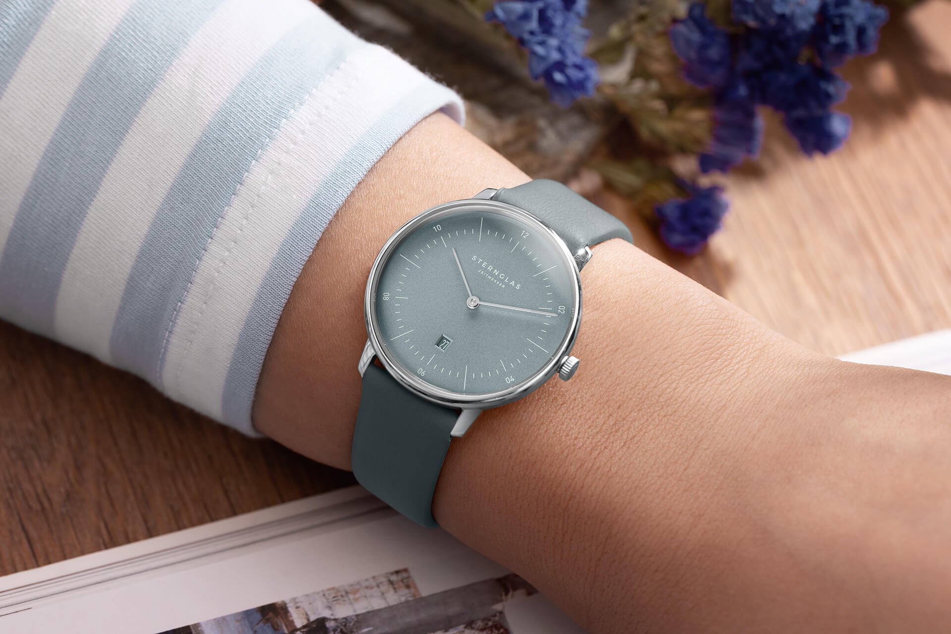 Naos XS Flora eisblau silber/ Kalbslederband salbei - 33 mm Quarz