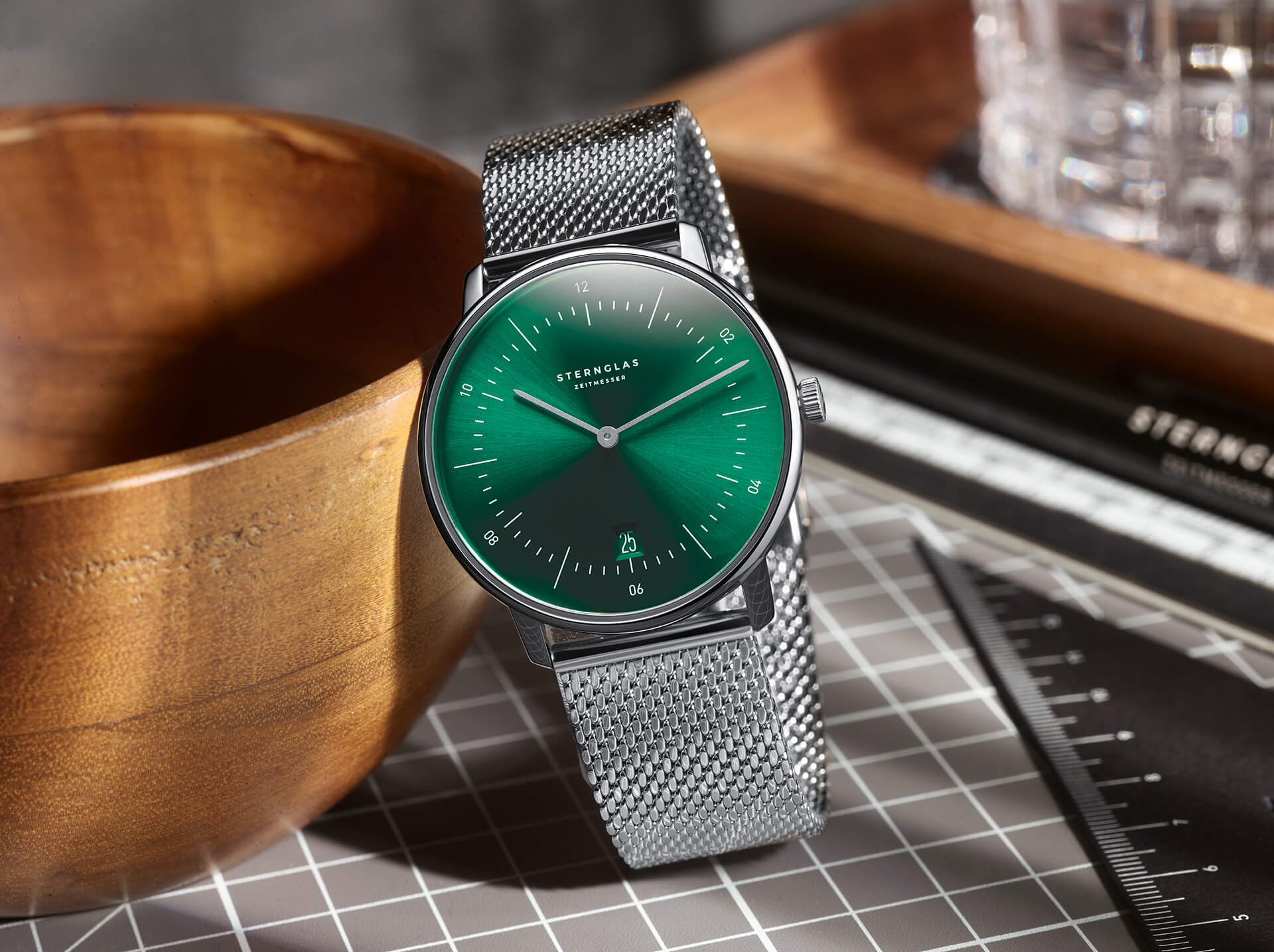 Naos grün silber / Milanaise - 38 mm Quarz