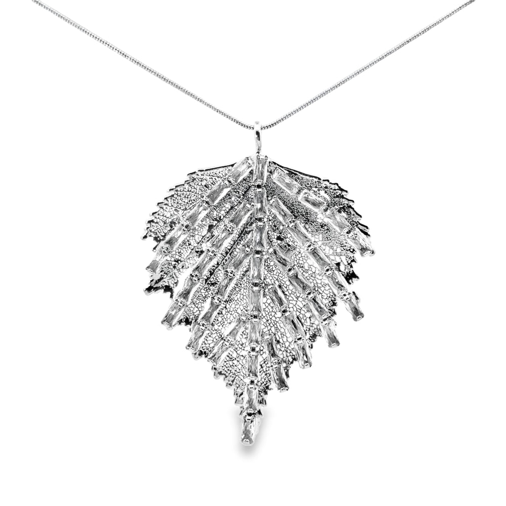 Birkenblatt Anhänger, mit Kristallen Echtblatt, mit Kette rhodiniert
