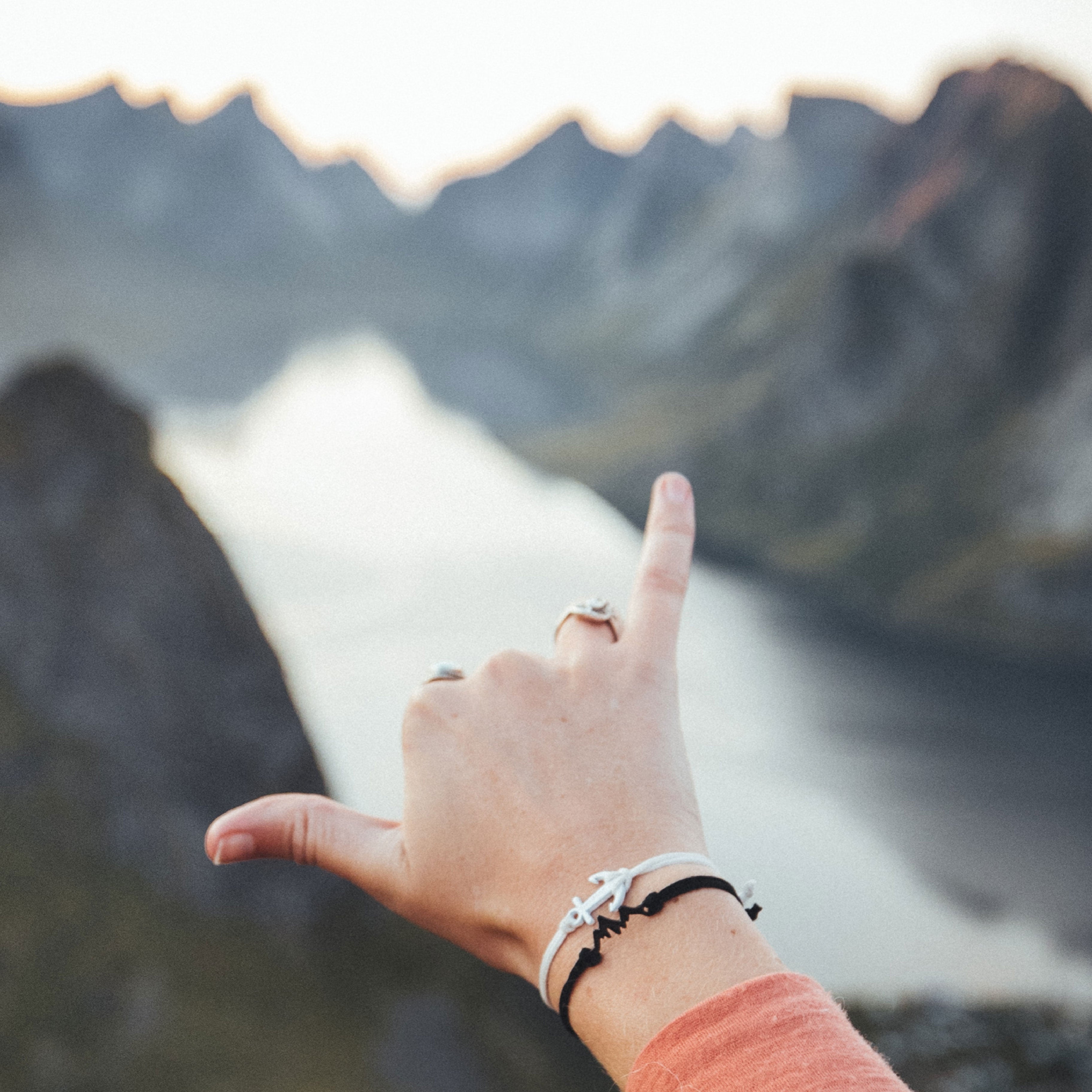 VINTAGE MOUNTAIN BRACELET