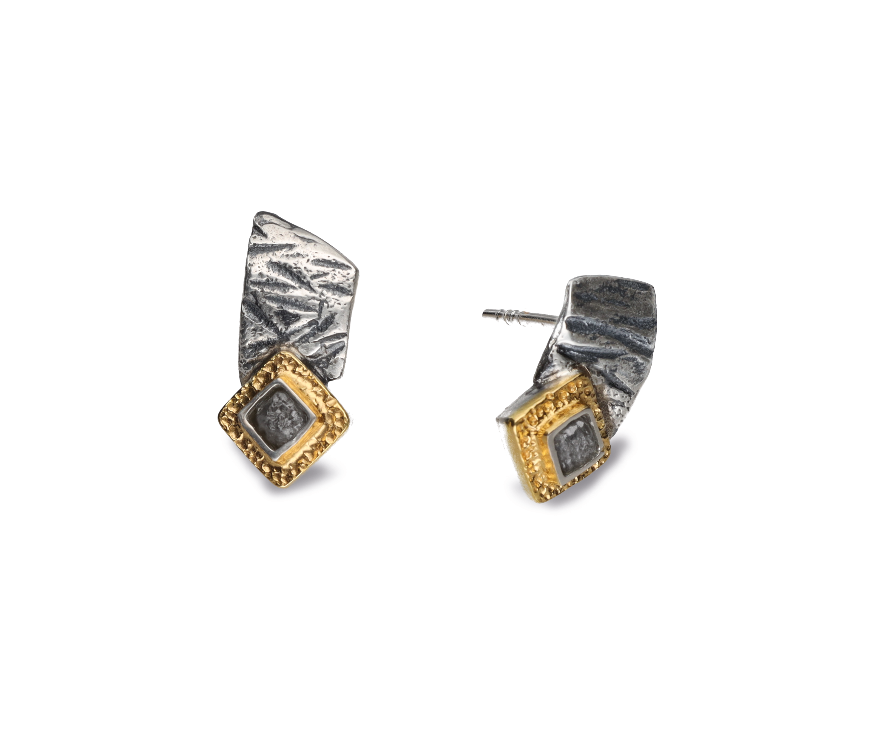 Ohrstecker 925 Silber, geschwärzt & vergoldet, mit Rohdiamant