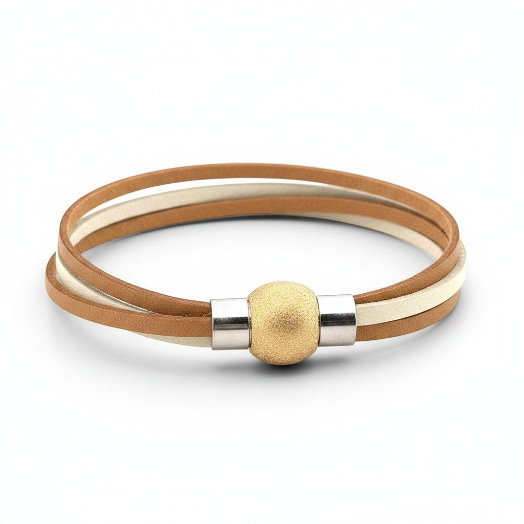 Peter Bijoux Modeschmuck multi-strand faux leather wrap bracelet in natural tones with a textured gold magnetic clasp.
